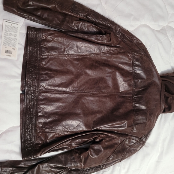 Leather jacket - Picture 3 of 3
